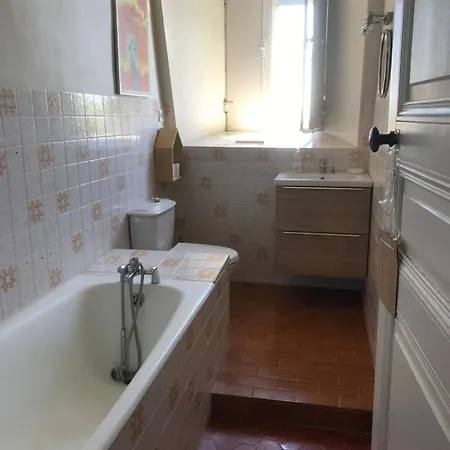 Demeure De Charme Au Nord De Montpellier Avec Piscine Villa *