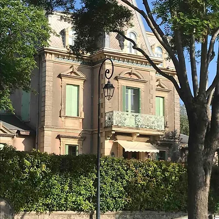 Villa Demeure De Charme Au Nord De Montpellier Avec Piscine