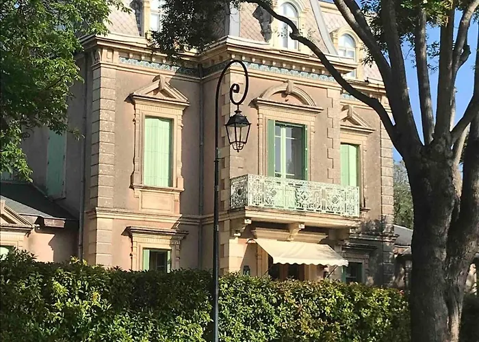 Villa Demeure De Charme Au Nord De Montpellier Avec Piscine