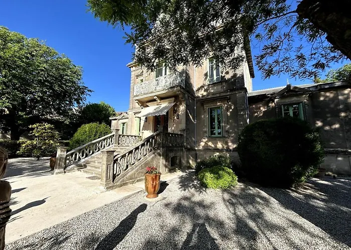 Villa Demeure De Charme Au Nord De Montpellier Avec Piscine *