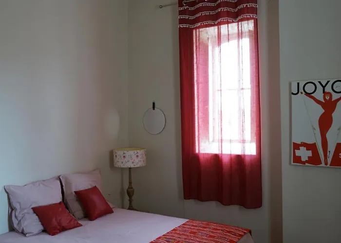 Villa Demeure De Charme Au Nord De Montpellier Avec Piscine *